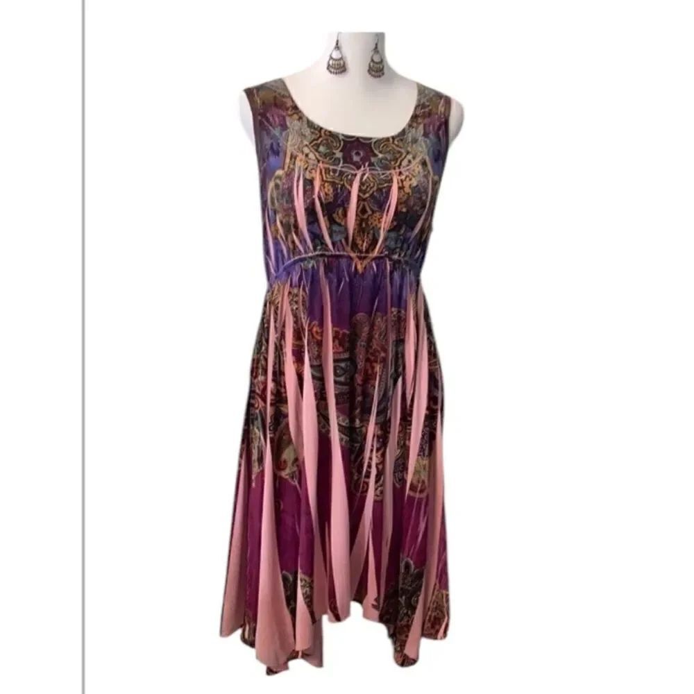 Apt 9 szS cute multi colored dress full skirt & silver details at neckline EUC